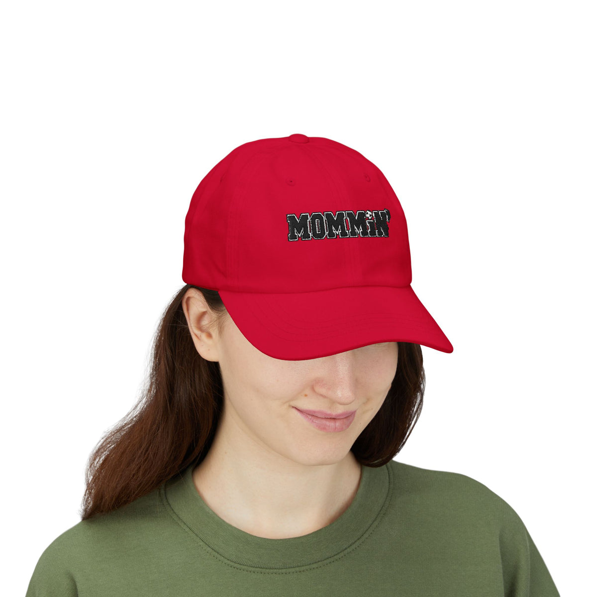 Mommin' Dad Cap — Casual White Soccer Hat for Moms