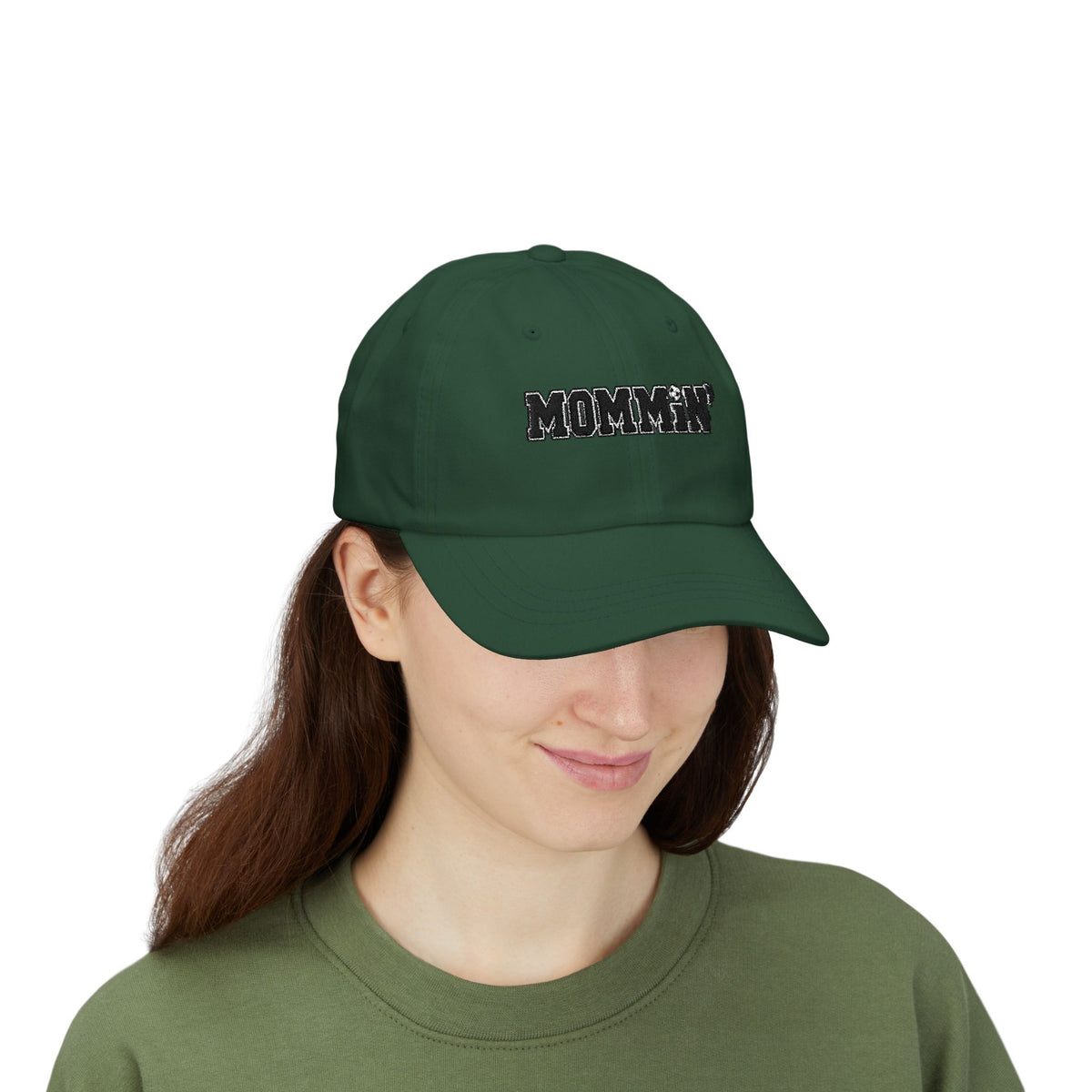 Mommin' Dad Cap — Casual White Soccer Hat for Moms