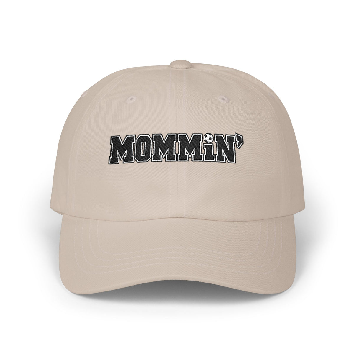Mommin' Dad Cap — Casual White Soccer Hat for Moms
