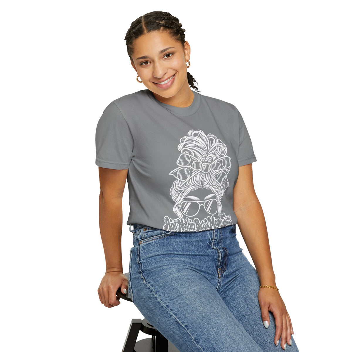 Aint Nothin But A Mom Thang Messy Bun Sunglasses T‑Shirt — Baseball Hairband Graphic Tee