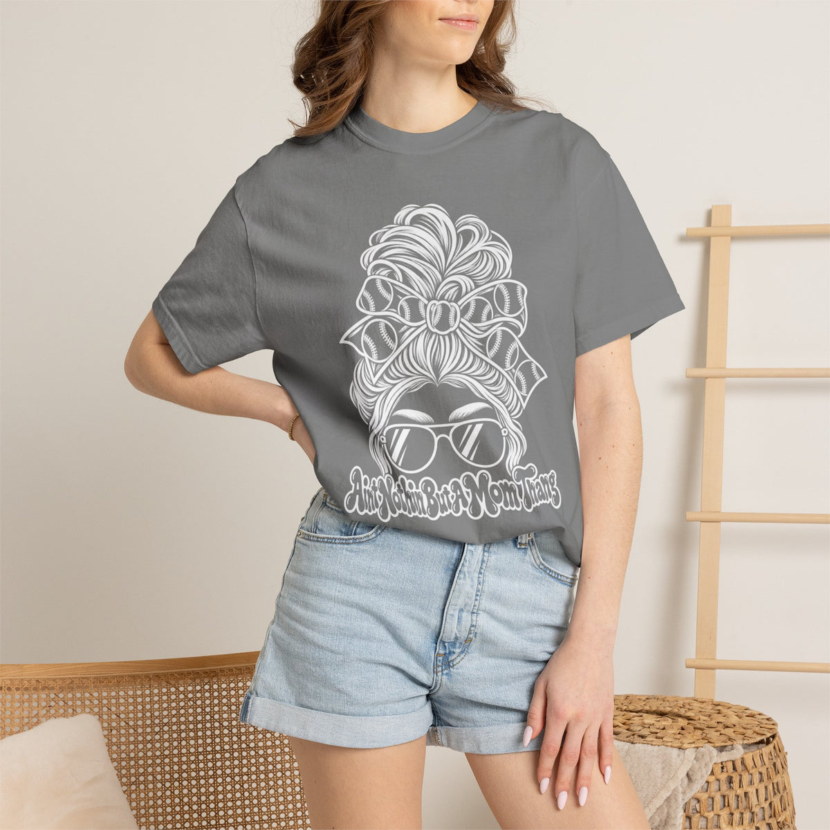 Aint Nothin But A Mom Thang Messy Bun Sunglasses T‑Shirt — Baseball Hairband Graphic Tee