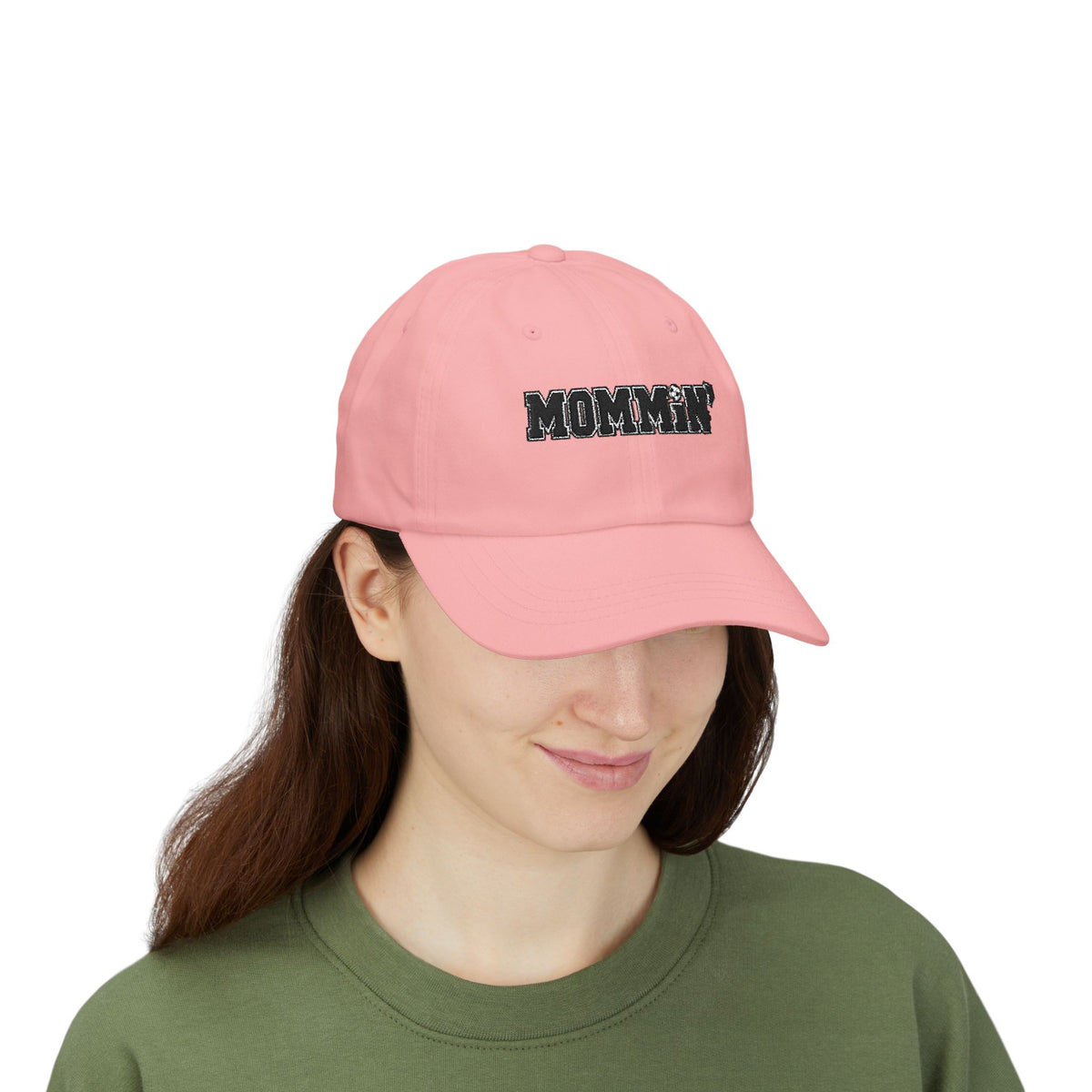Mommin' Dad Cap — Casual White Soccer Hat for Moms