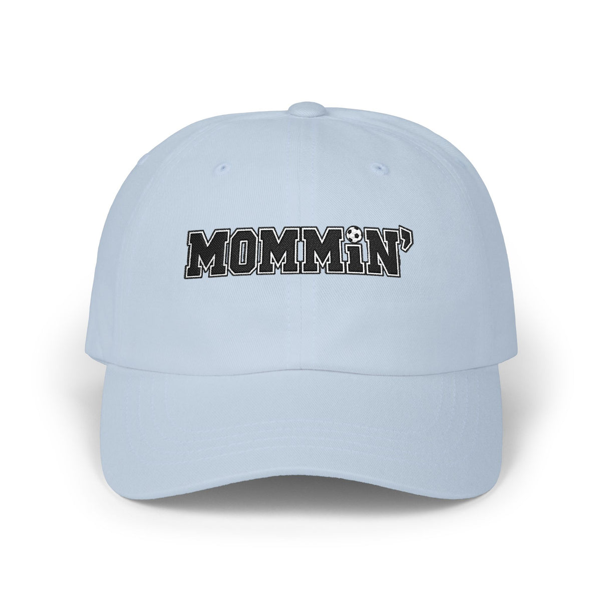 Mommin' Dad Cap — Casual White Soccer Hat for Moms